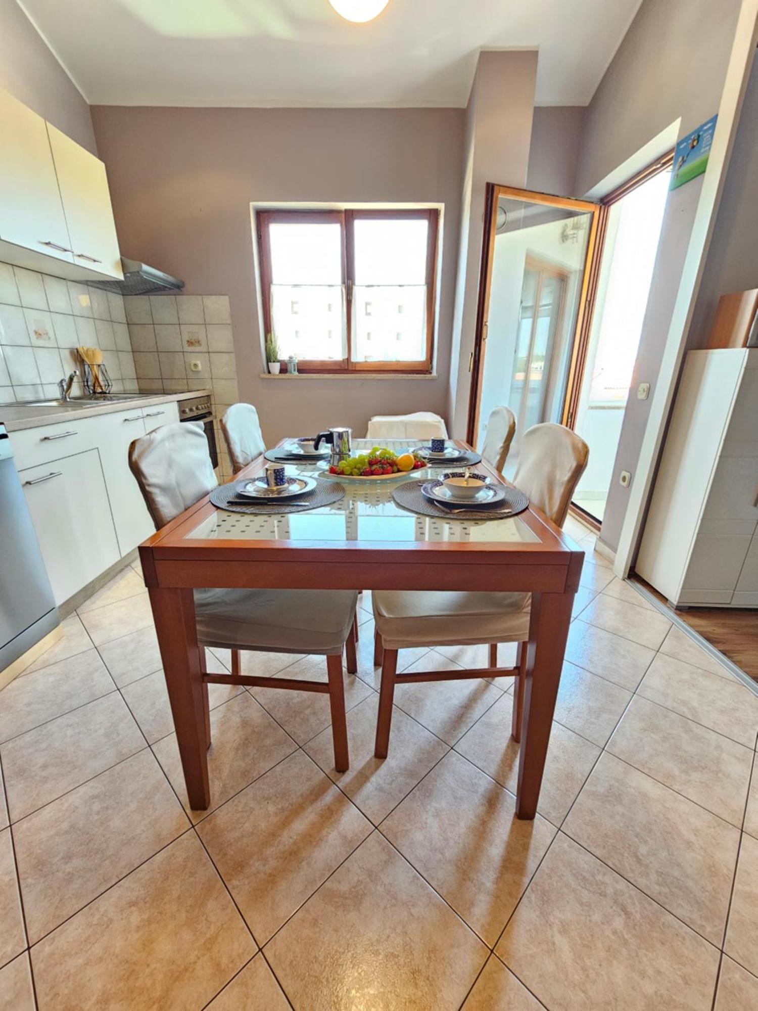 Apartment Neven Rovinj Parking Place Luaran gambar